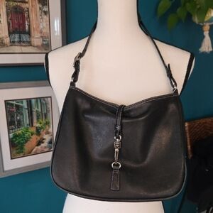 Elegant Black Leather Shoulder Bag